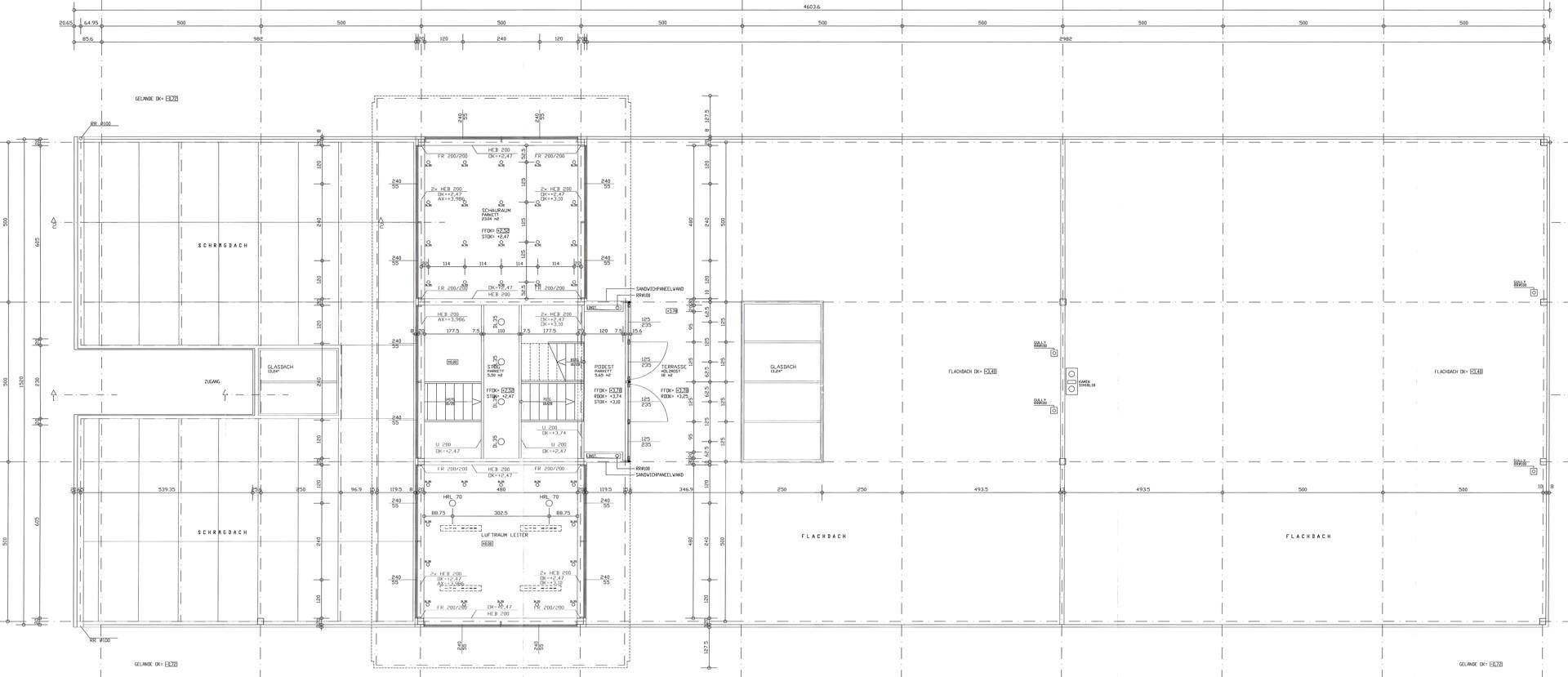 Grundriss des Obergeschosses mit Büroeinheiten und einem großen, offenen Bereich für flexible Nutzung.