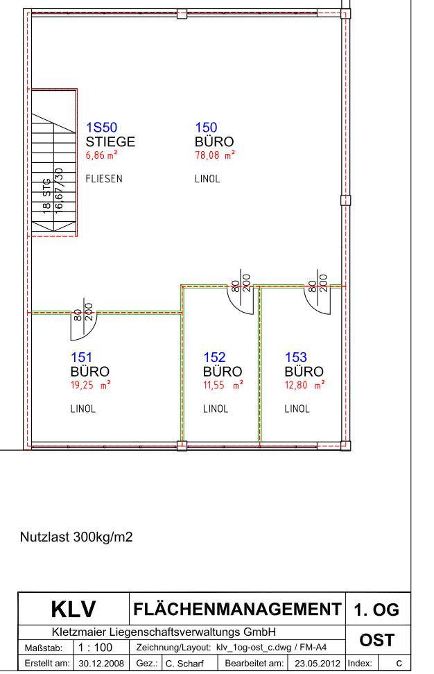Grundriss des Obergeschosses mit mehreren Büroräumen und einem Treppenhaus.