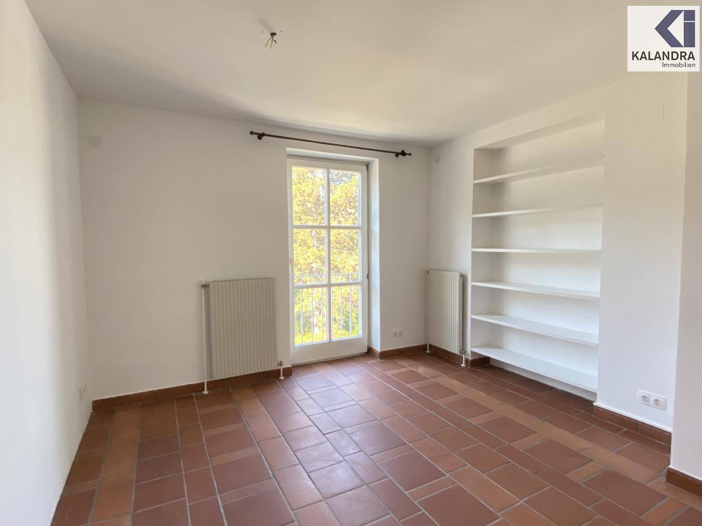 Schlafzimmer +