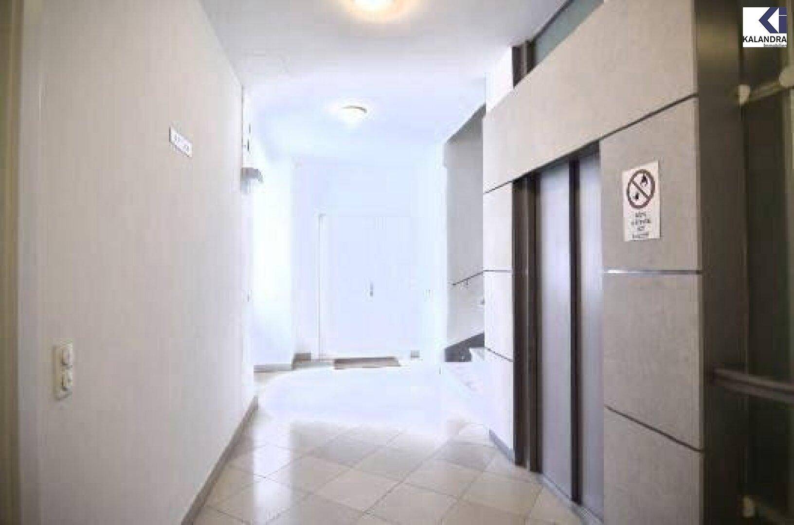 Stiegenhaus_Lift