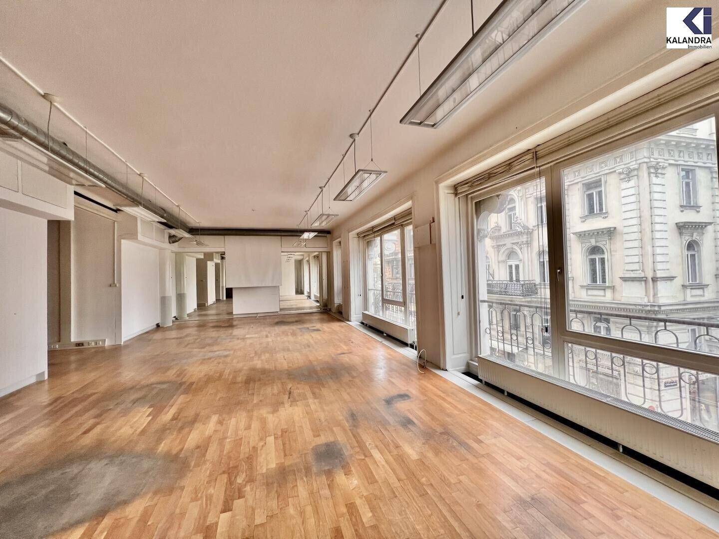 Großraum-Büro 3