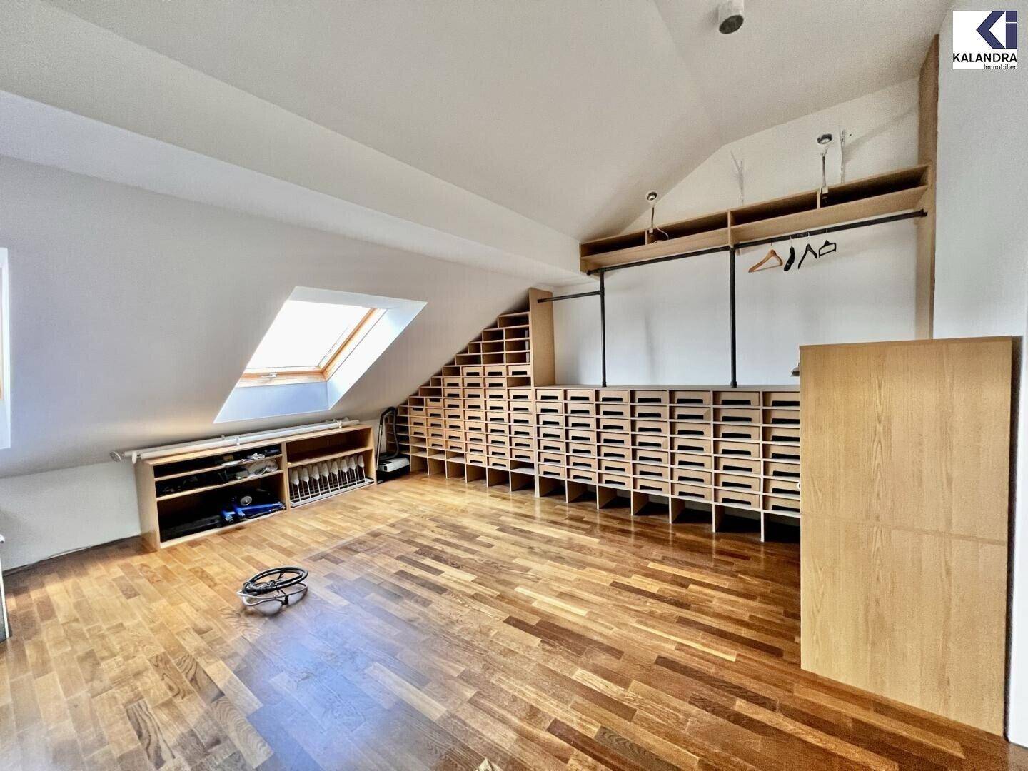 Schlafzimmer 2