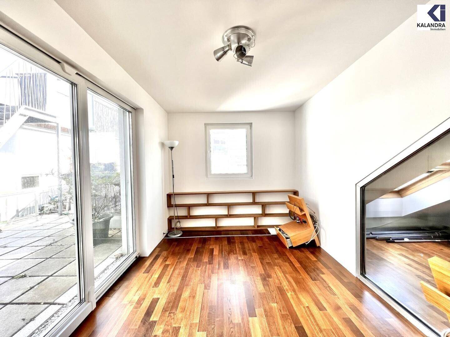 Schlafzimmer 1