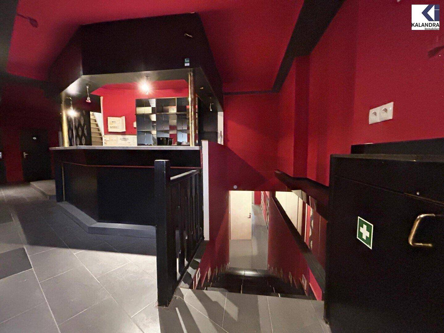 Bar 2