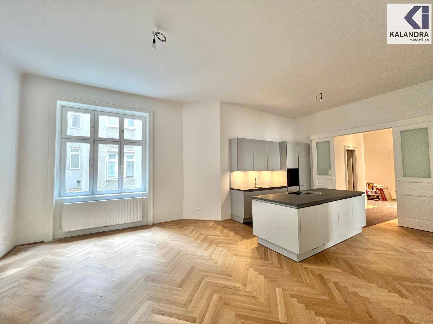 Eßzimmer mit offener Küche