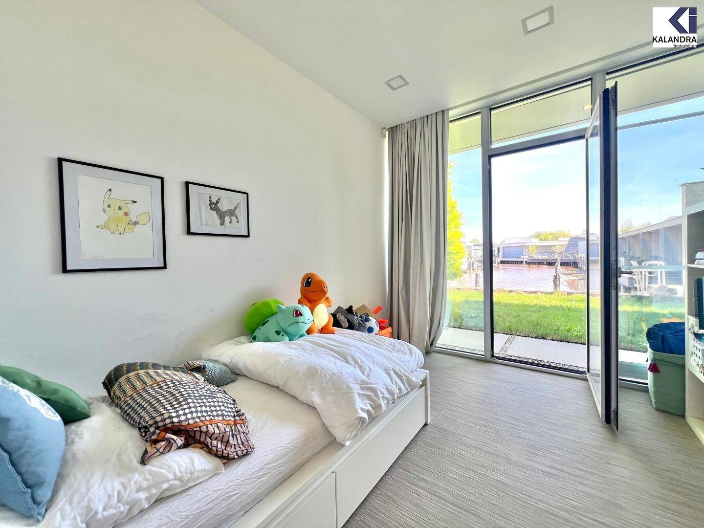 Schlafzimmer 1