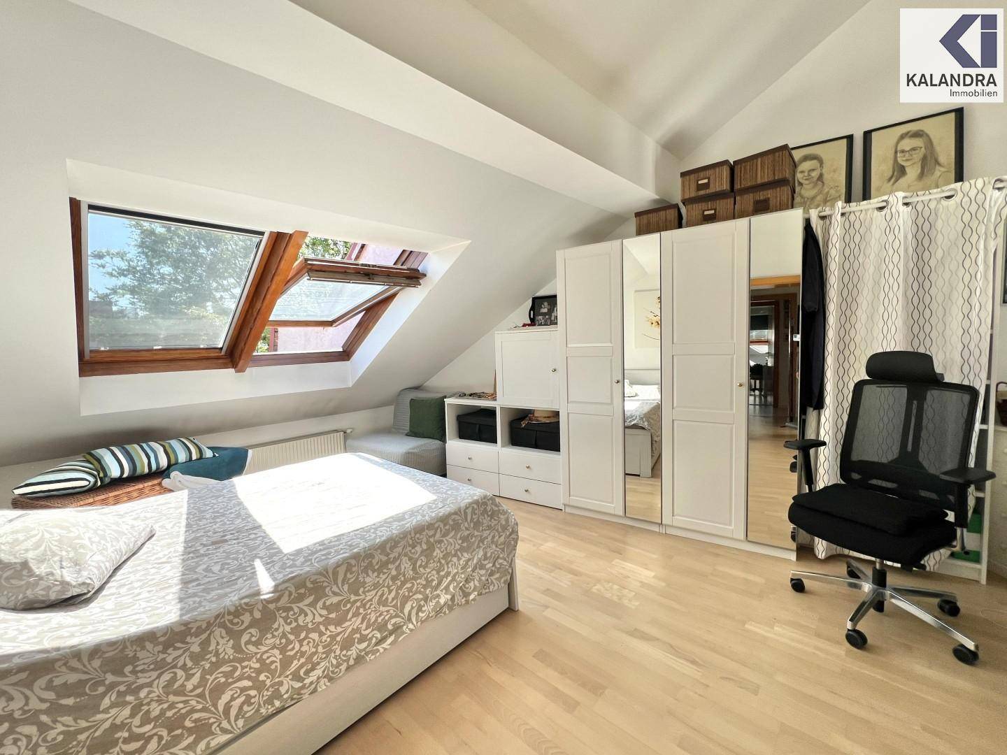 Schlafzimmer 2
