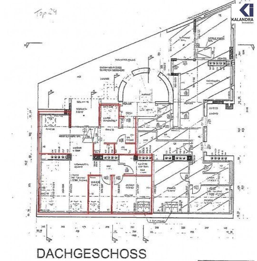 Grundriss des Dachgeschosses mit Raumaufteilung und markierten Bereichen.
