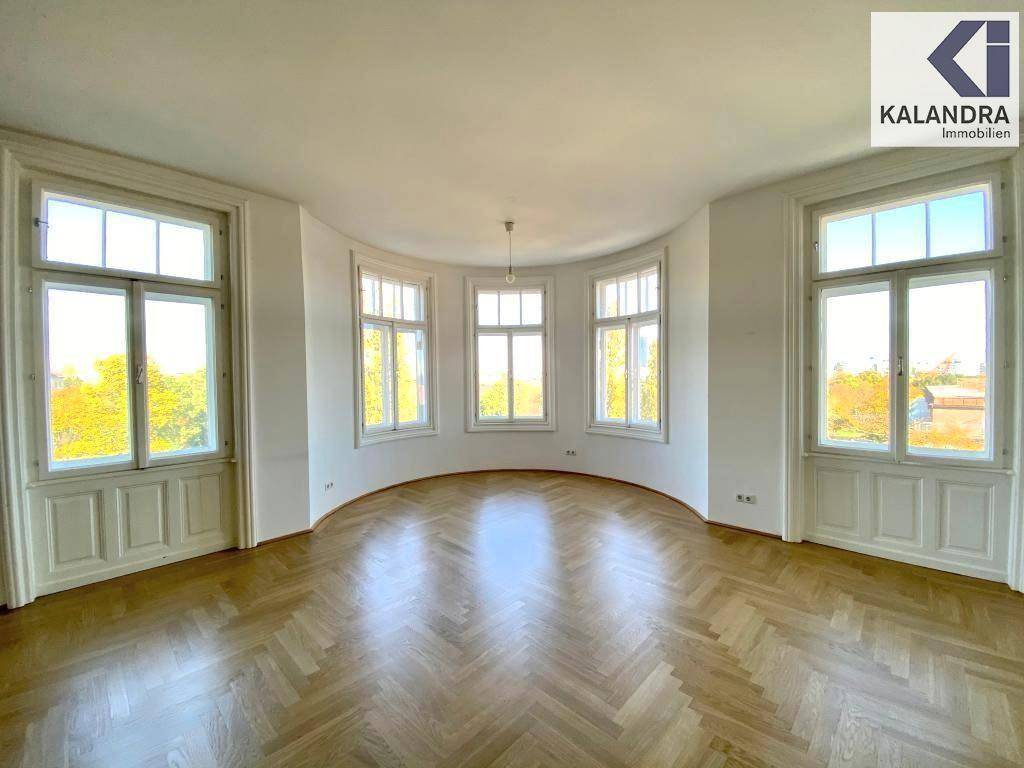 Wohnzimmer mit Erker