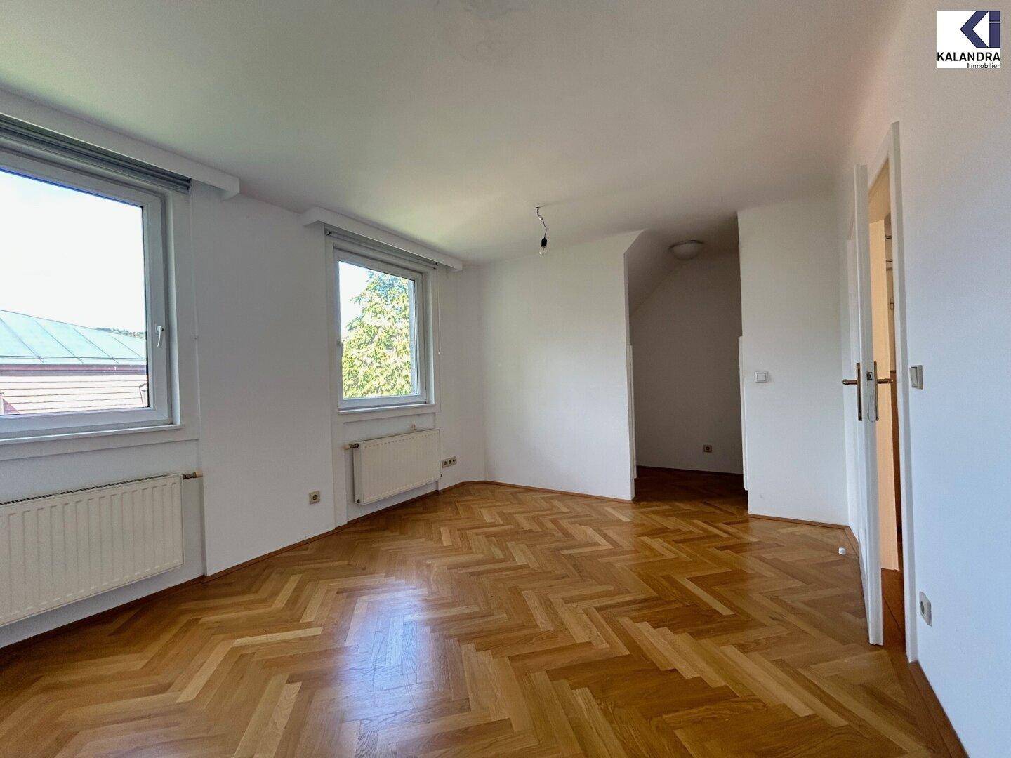 Schlafzimmer 1