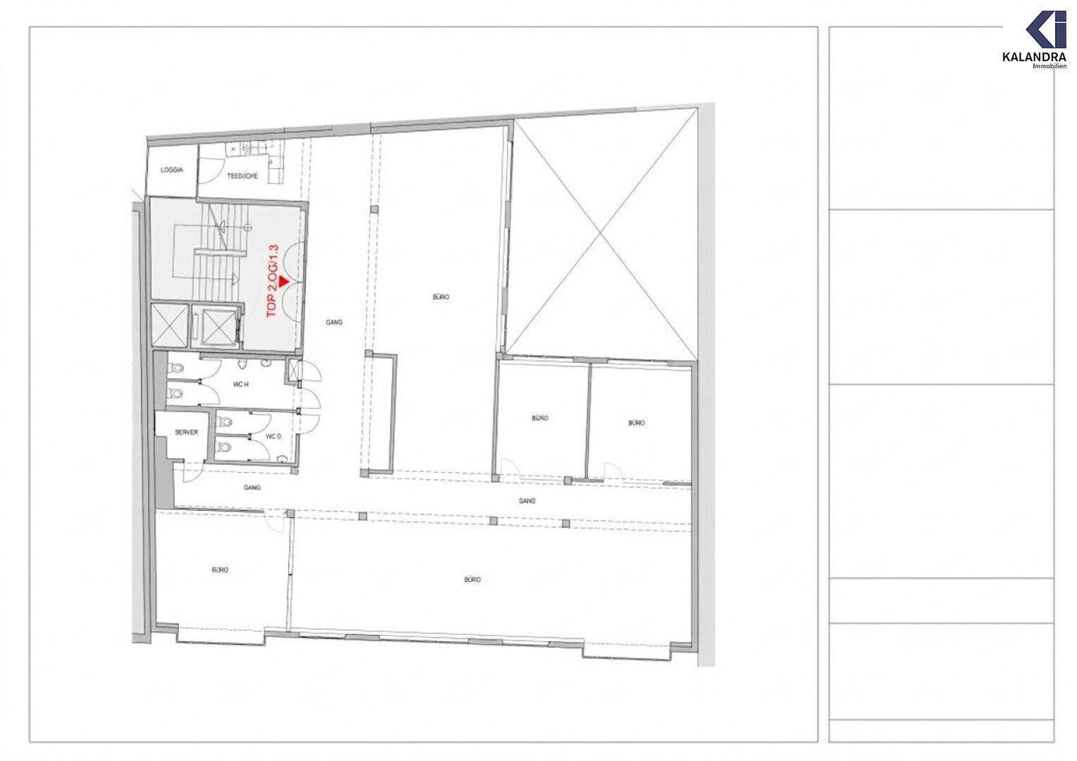 Grundriss einer Etage mit mehreren Büroräumen, Fluren und Sanitäranlagen.