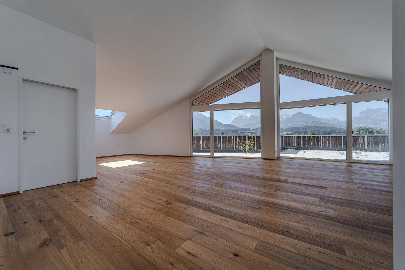 _22A6102-HDR