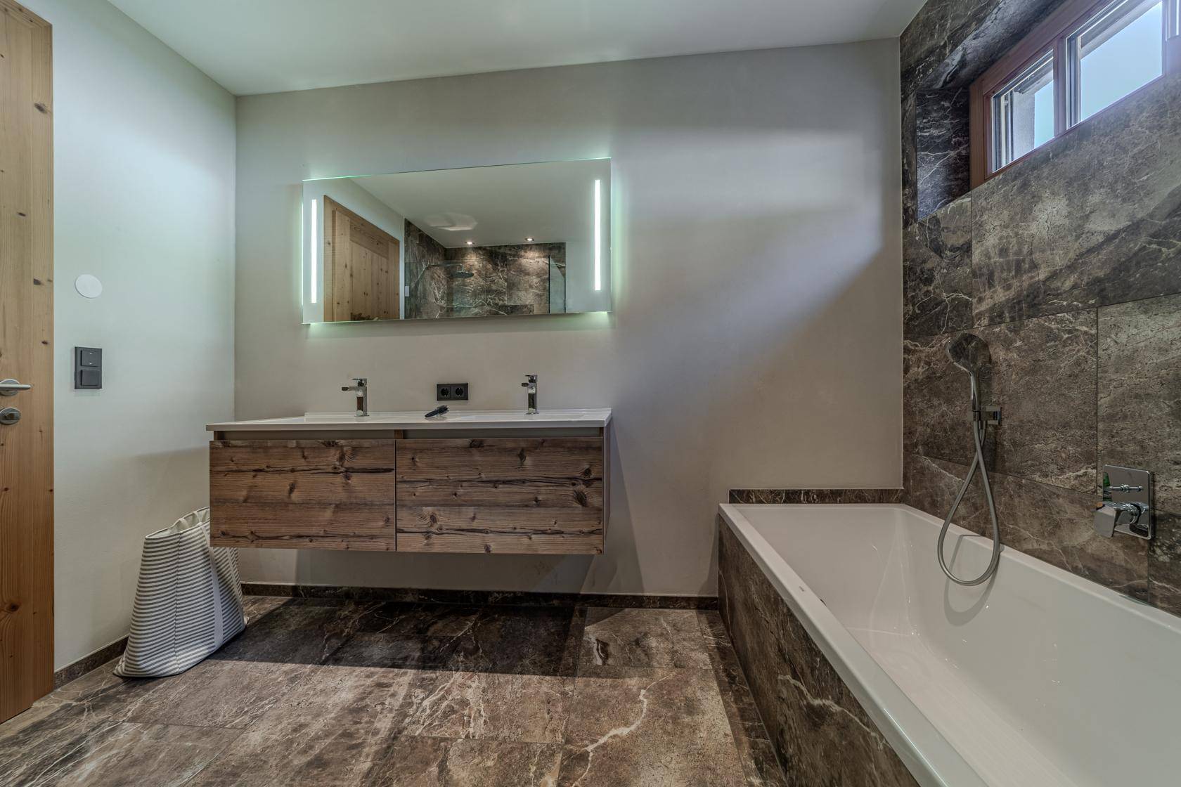 _22A8846-HDR