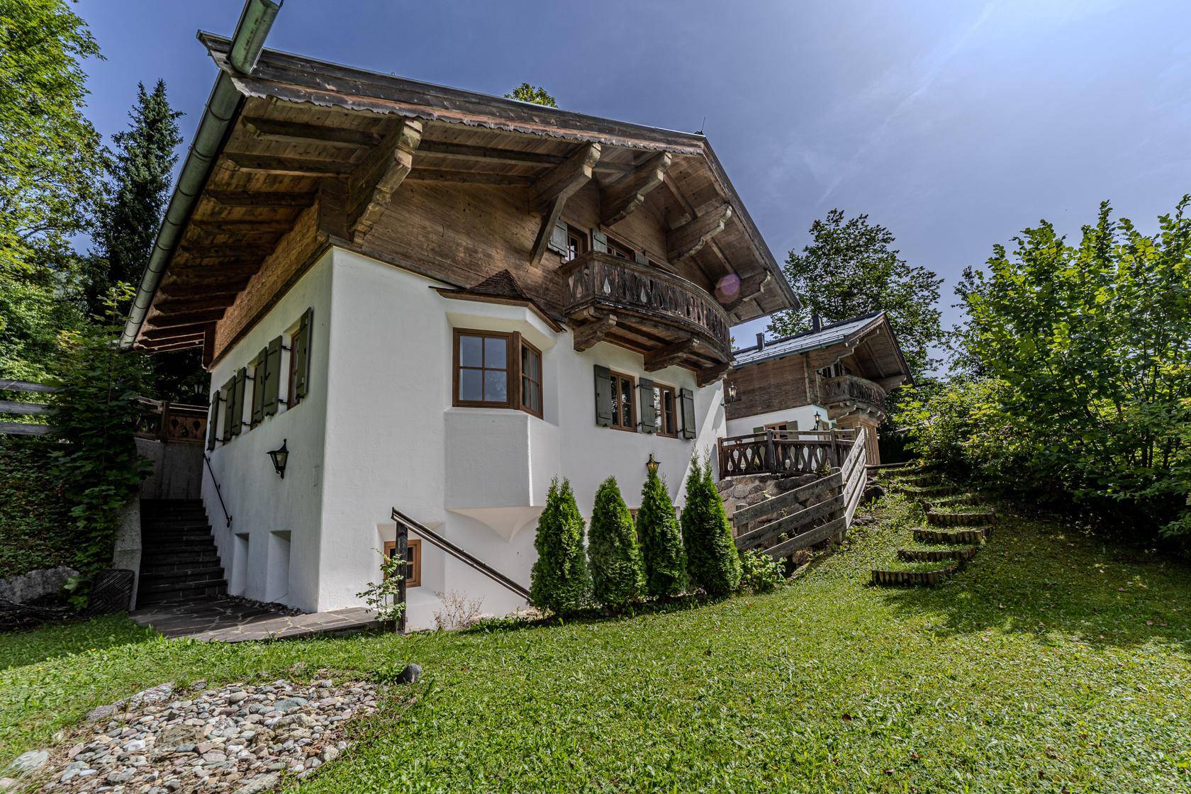 _22A2197-HDR