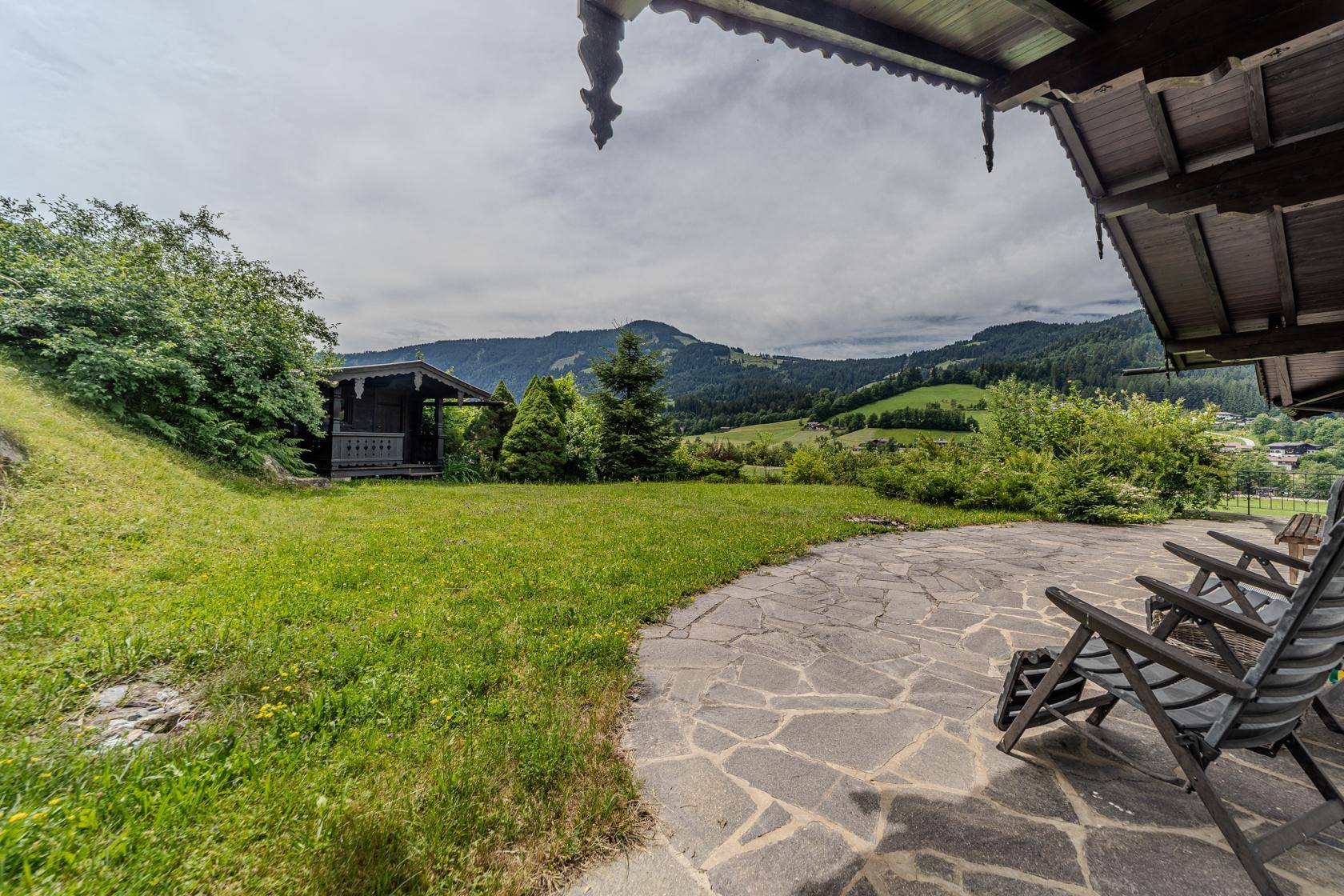 _22A2559-HDR