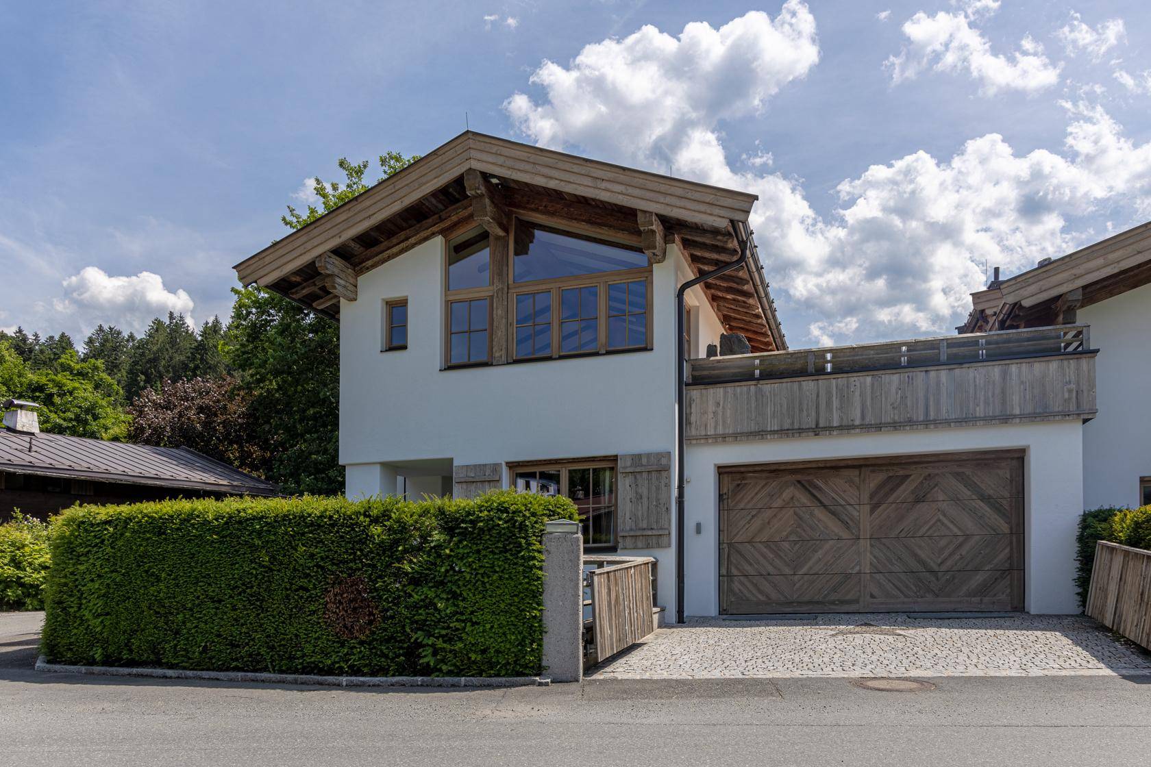 GGR14121-HDR