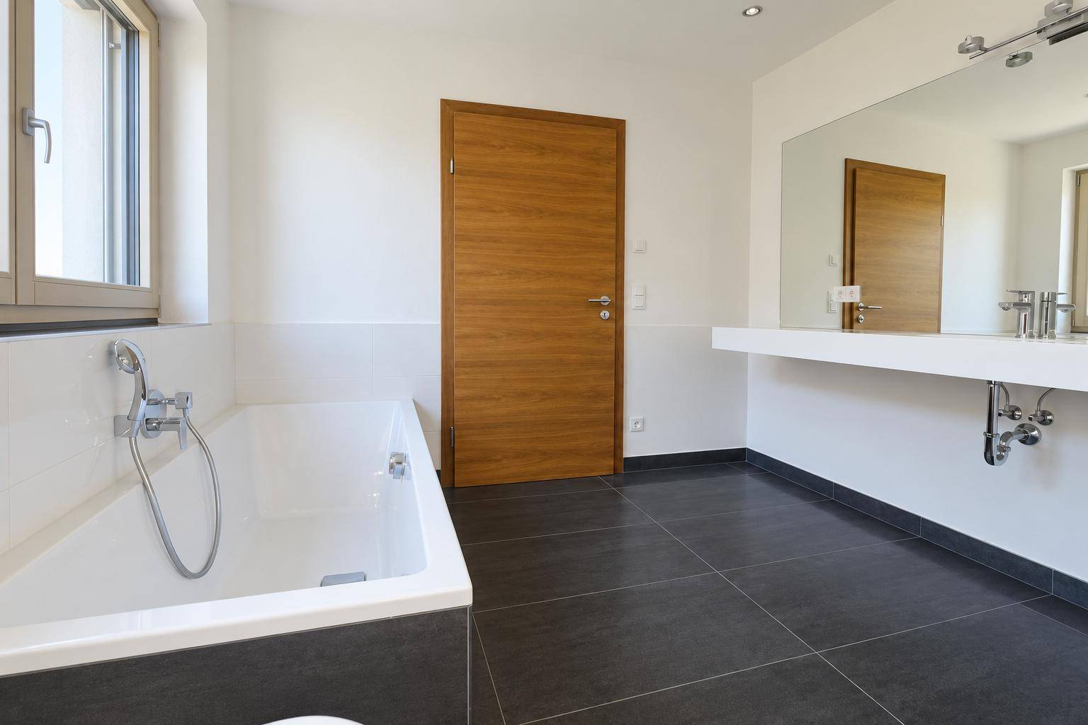 BADEWANNE