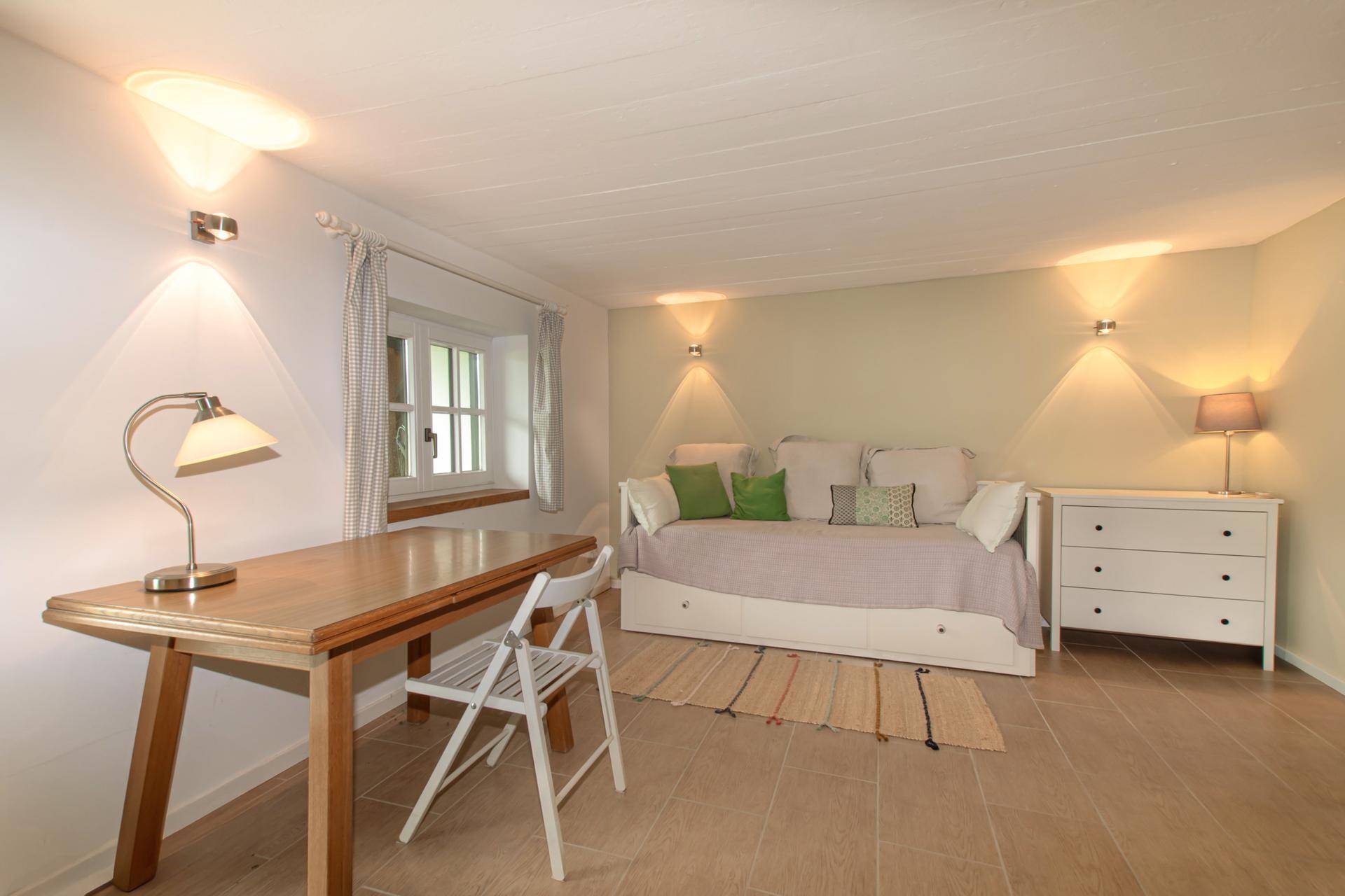 EINLIEGERWOHNUNG