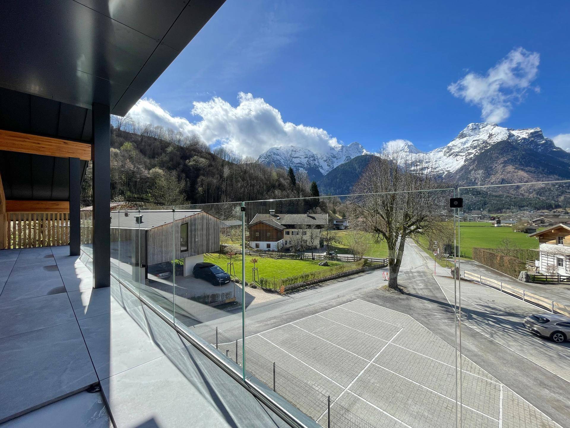 AUSBLICK VOM BALKON