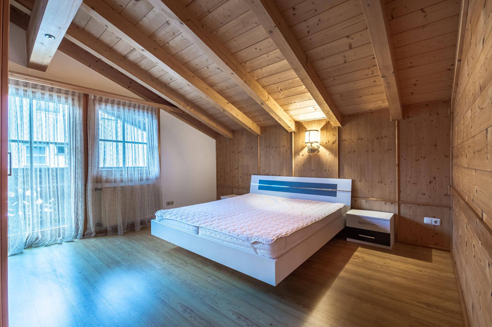 Landhaus in toller Ausblicklage (02010) - Mehr