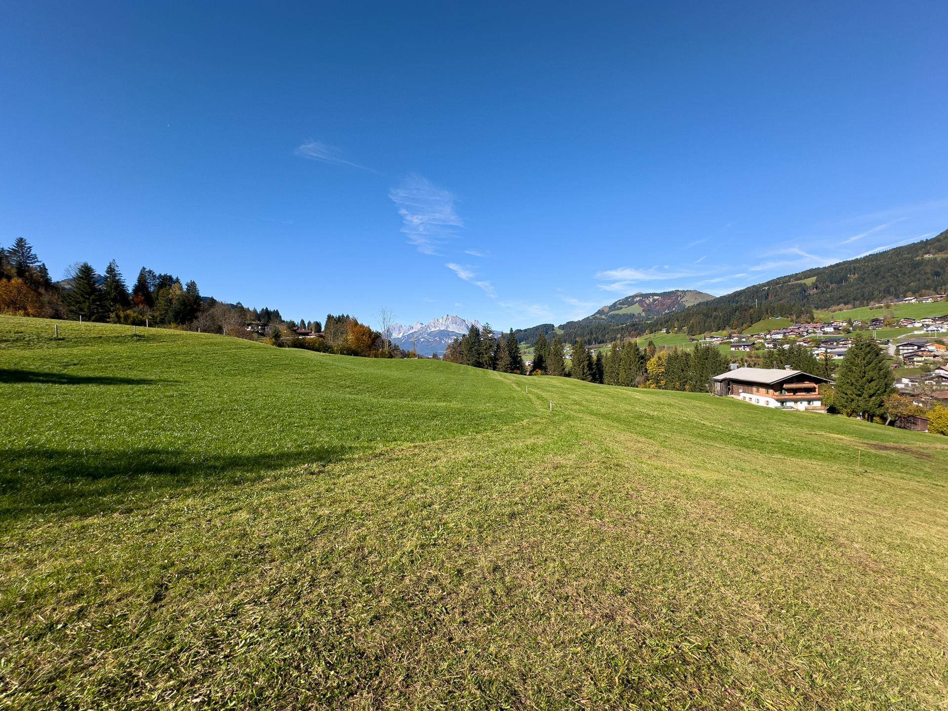GRUNDSTÜCK