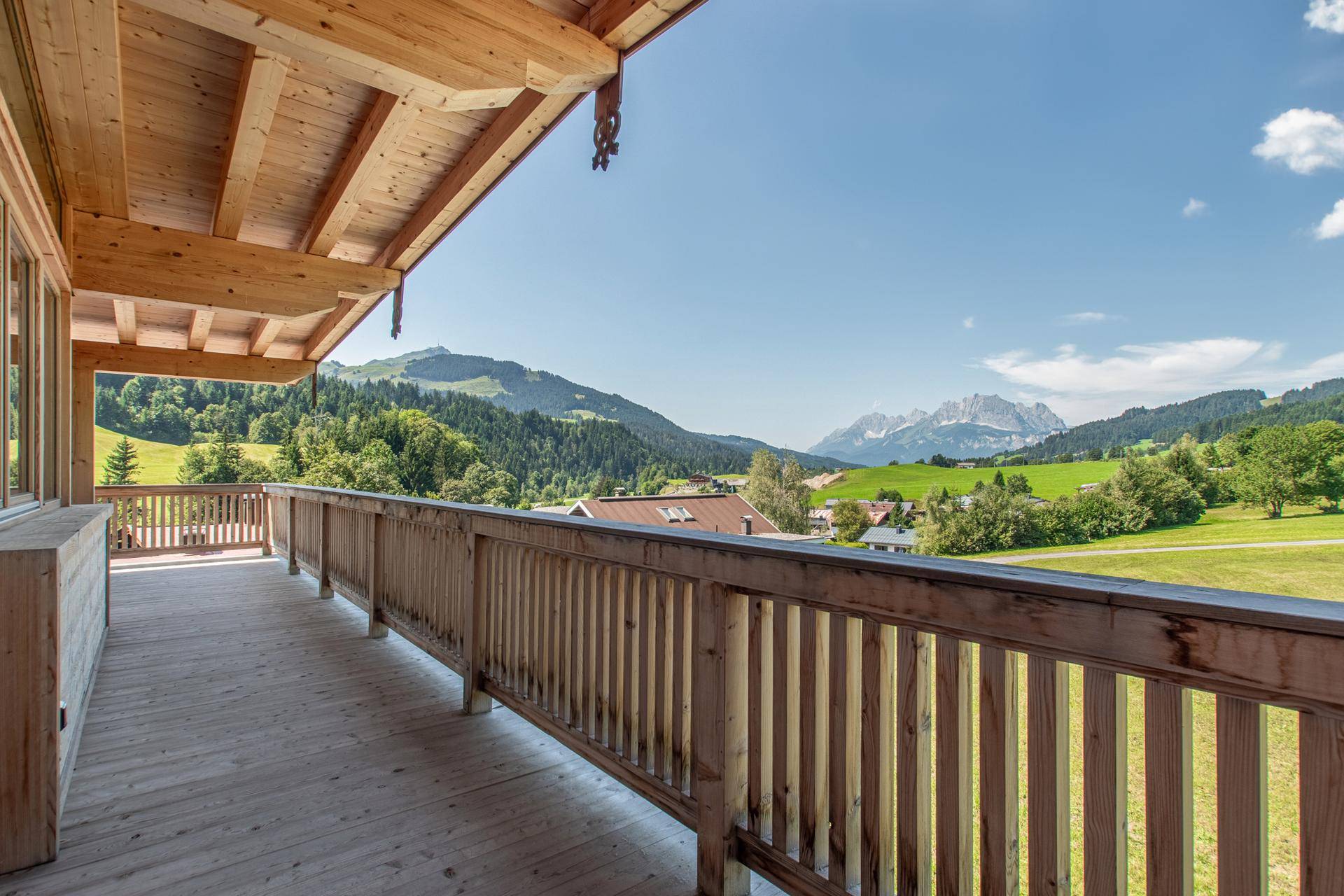 Idyllisch gelegenes Landhaus mit traumhaftem Panoramablick ( 05153 ) – pohled 2