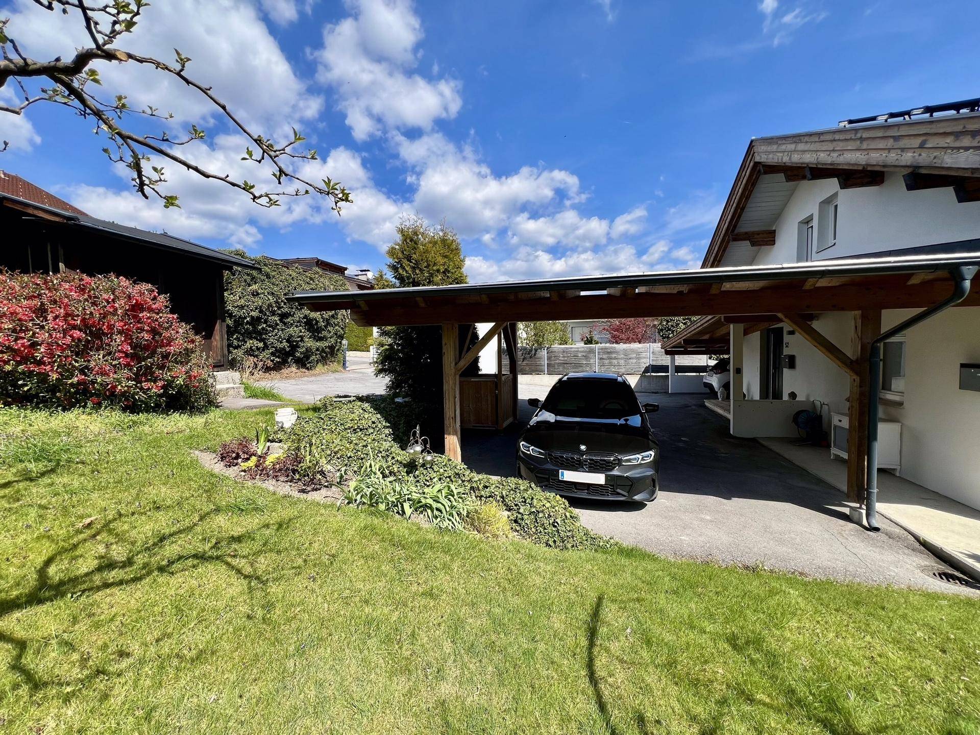 CARPORT
