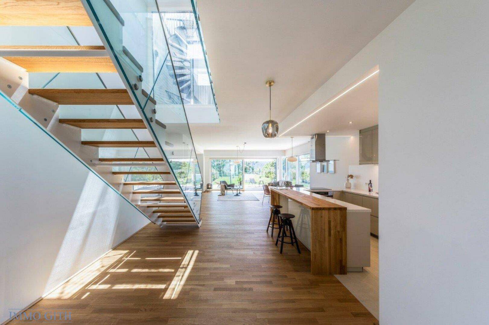 PROVISIONSFREI: LUXUS-VILLA IN GIESSHÜBL MIT EINZIGARTIGEM FERNBLICK ZU MIETEN! - Ansicht 3