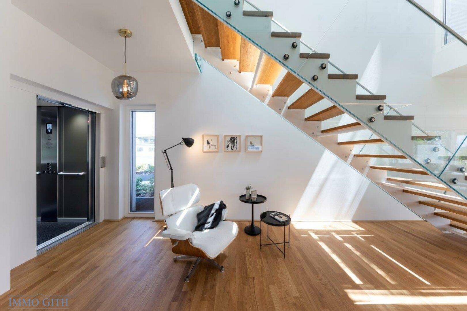 PROVISIONSFREI: LUXUS-VILLA IN GIESSHÜBL MIT EINZIGARTIGEM FERNBLICK ZU MIETEN! - Ansicht 4