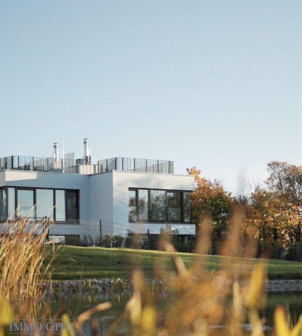 PROVISIONSFREI: LUXUS-VILLA IN GIESSHÜBL MIT EINZIGARTIGEM FERNBLICK ZU MIETEN! - Ansicht 2