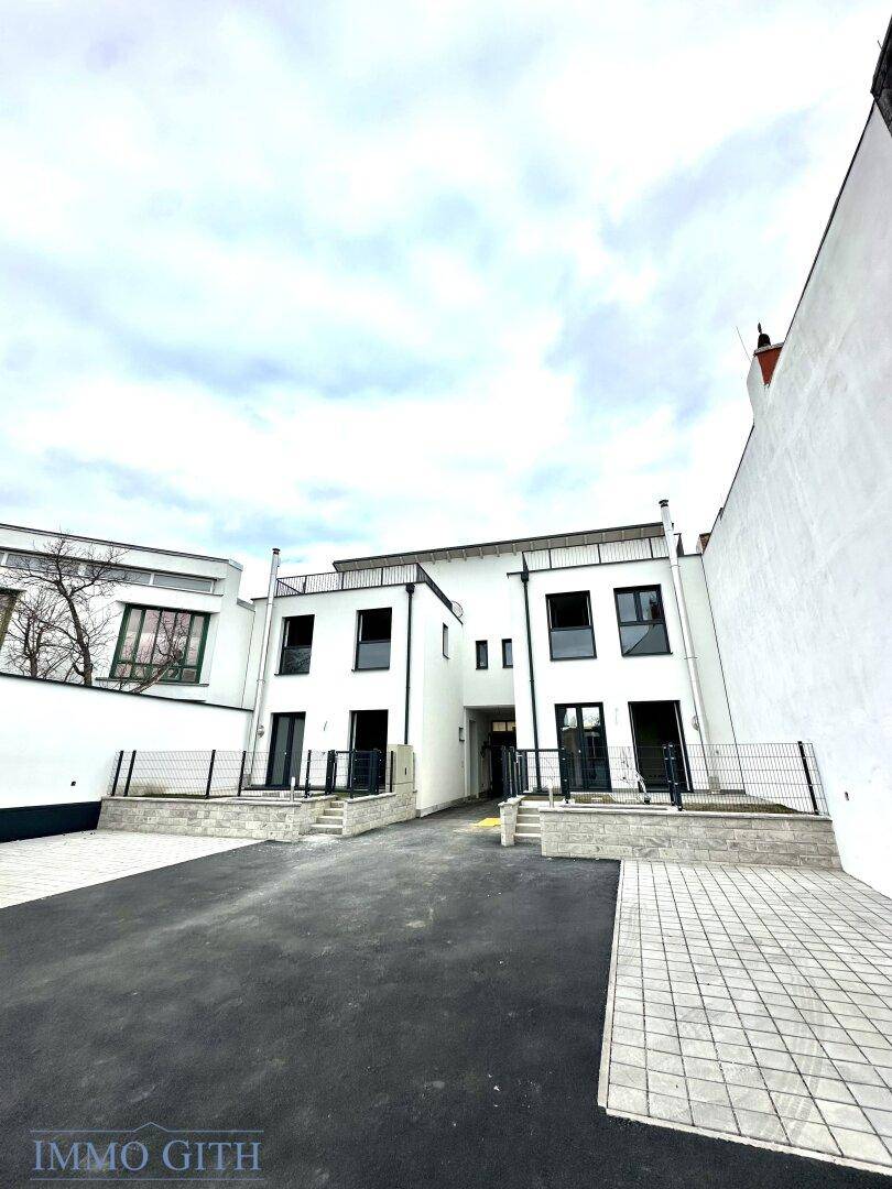 EXKLUSIVES TOWNHOUSE MIT GARTEN &amp; PANORAMA IM WEINORT GUMPOLDSKIRCHEN ZU KAUFEN! - Widok 6