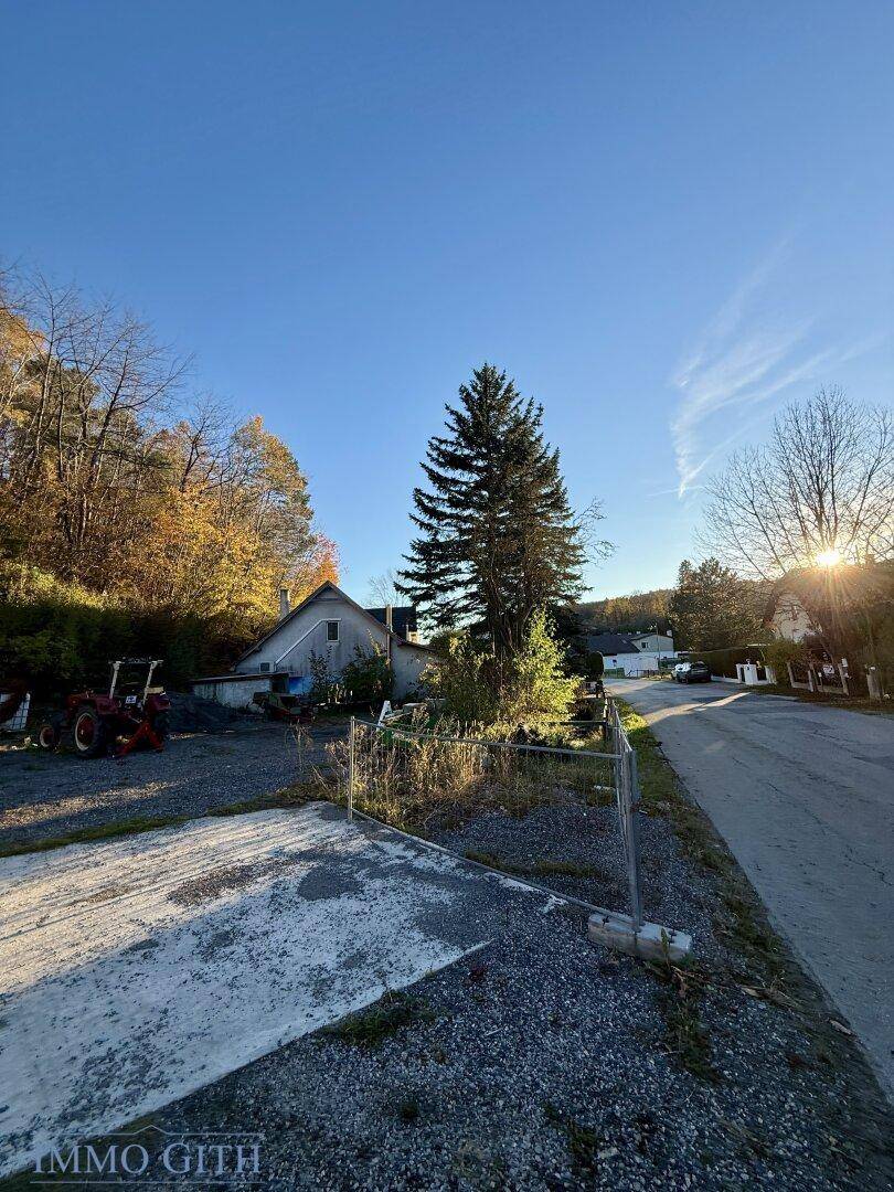BAUGRUNDSTÜCK MIT BEWILLIGTEM HAUSPROJEKT IN BREITENFURT BEI WIEN (HOCHROTERD!) – 592 m² - Ansicht 5