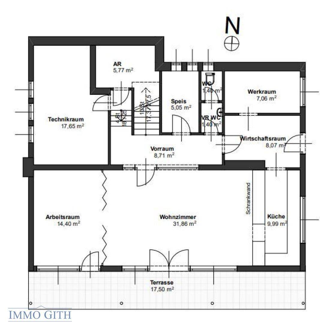 Grundriss des Erdgeschosses mit Wohnzimmer, Küche, Arbeitsraum und Terrasse.