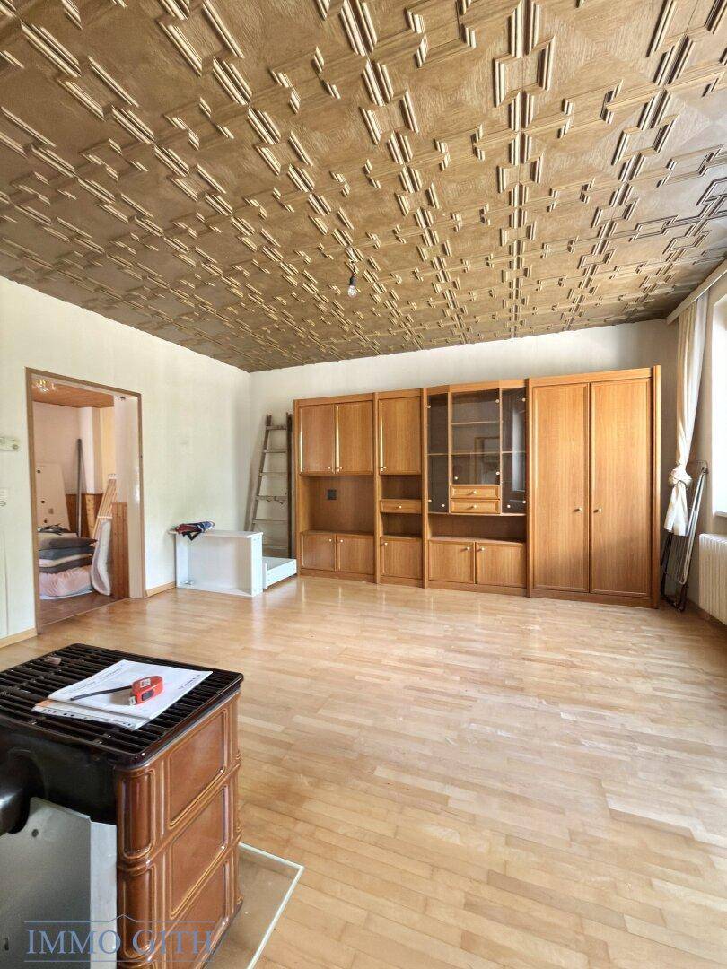 RUHIGE SACKGASSENLAGE MIT POTENZIAL – 652 M² GRUNDSTÜCK MIT EINFAMILIENHAUS, POOL &amp; EINREICHPLAN IN GUNTRAMSDORF ZU KAUFEN! - Mehr