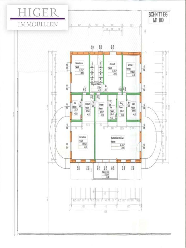 Grundriss des Erdgeschosses mit Raumaufteilung und Maßen, zeigt Balkone und Zimmer.