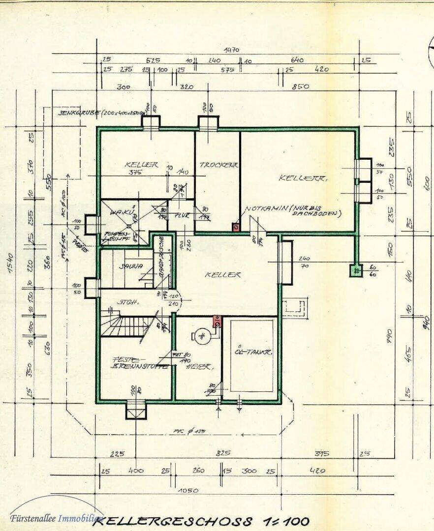 Grundriss des Kellergeschosses mit verschiedenen Kellerräumen und Sauna.