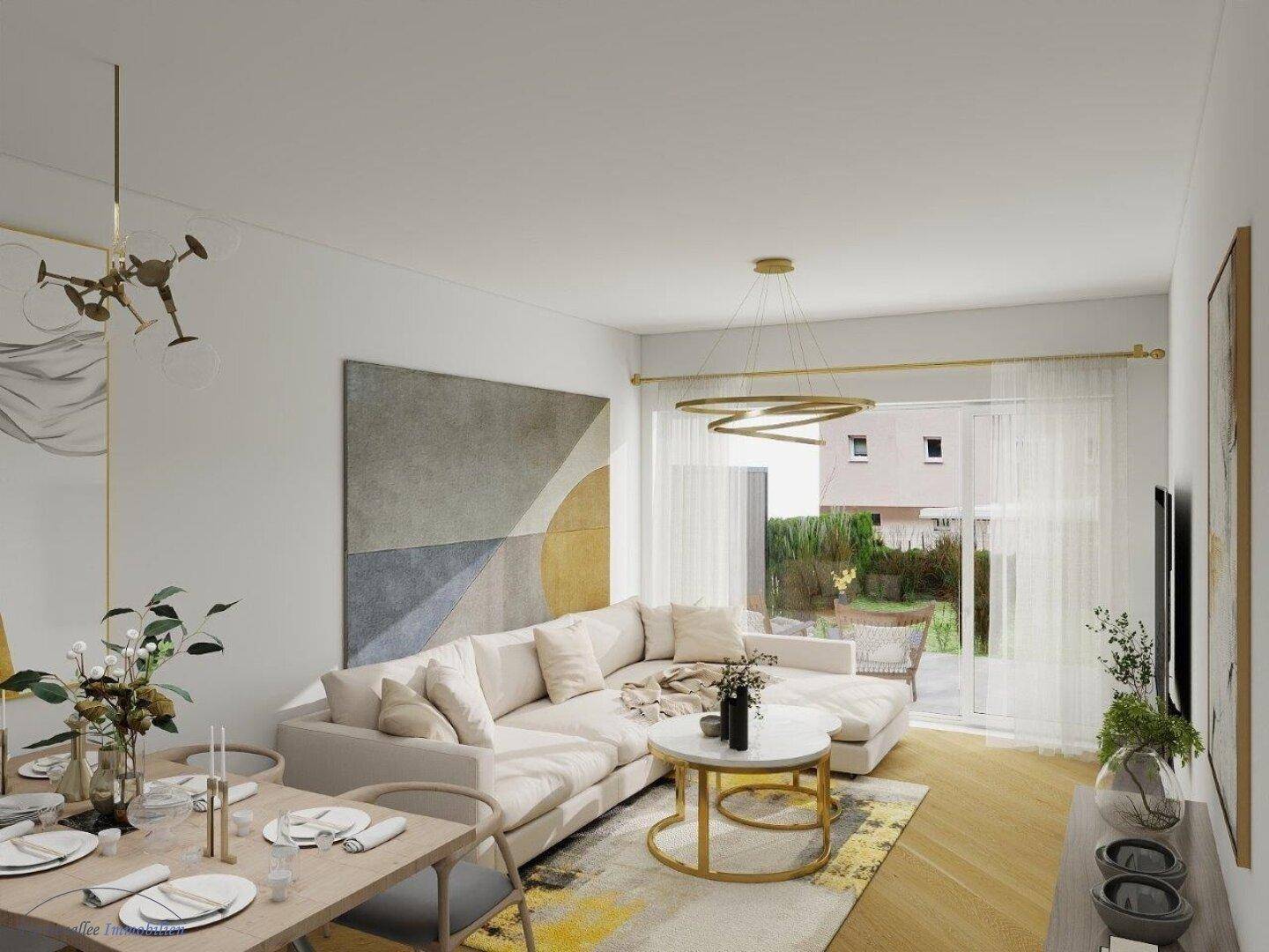Heller, offener Wohn- und Essbereich mit modernem Design, großem Sofa und direktem Zugang zum Garten.