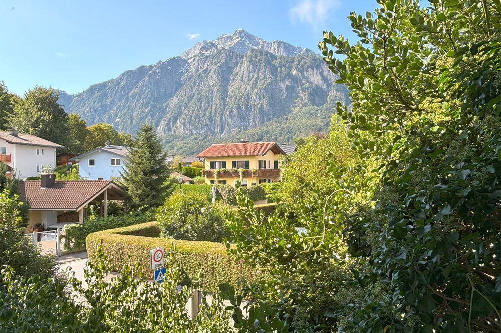 ... mit Blick zum majestätischen Untersberg