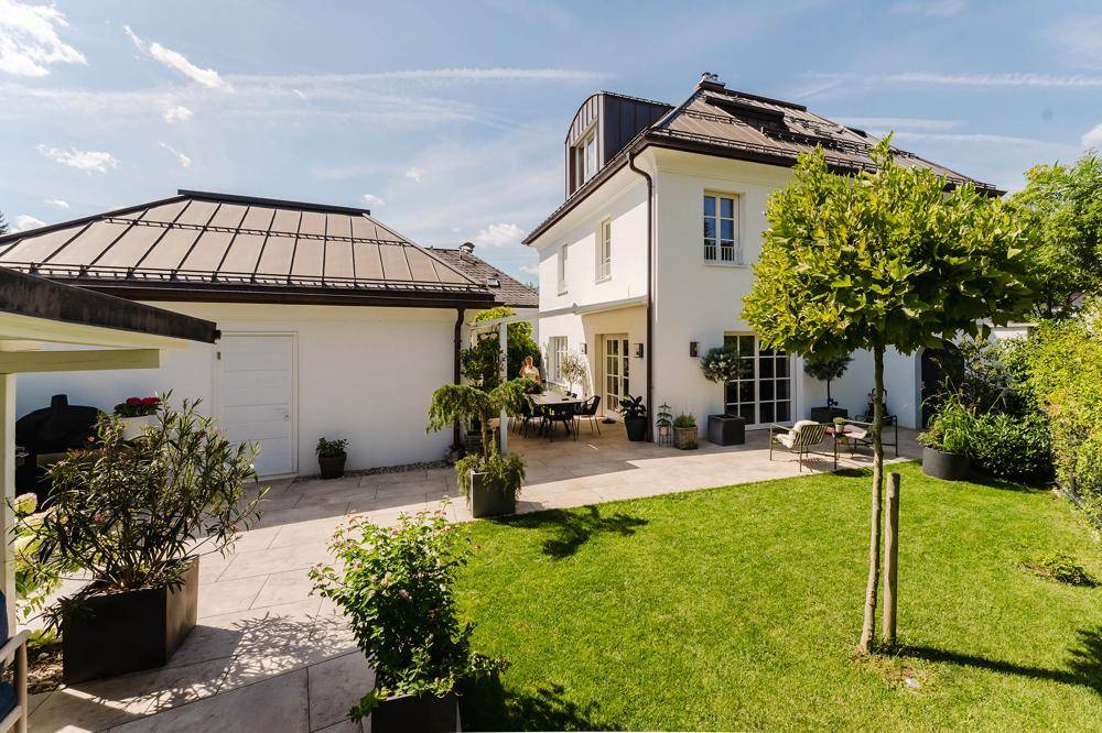 Ansicht der Immobilie vom Gartenbereich