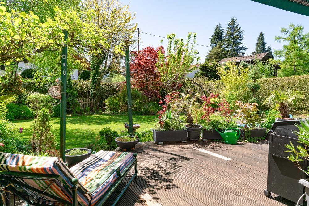 Wohlfühloase!Villa in Grünruhelage mit Garten und Pool - Ansicht 6