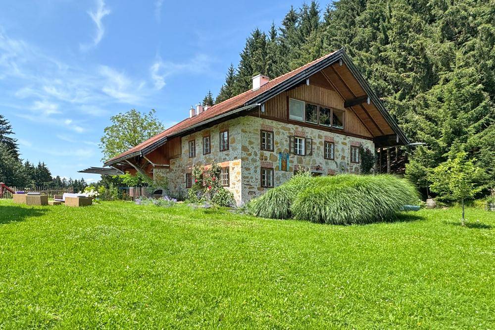 Modern &amp; charmant!Bauernhaus in absoluter Alleinlage - Nähe Wallersee! – pohled 2