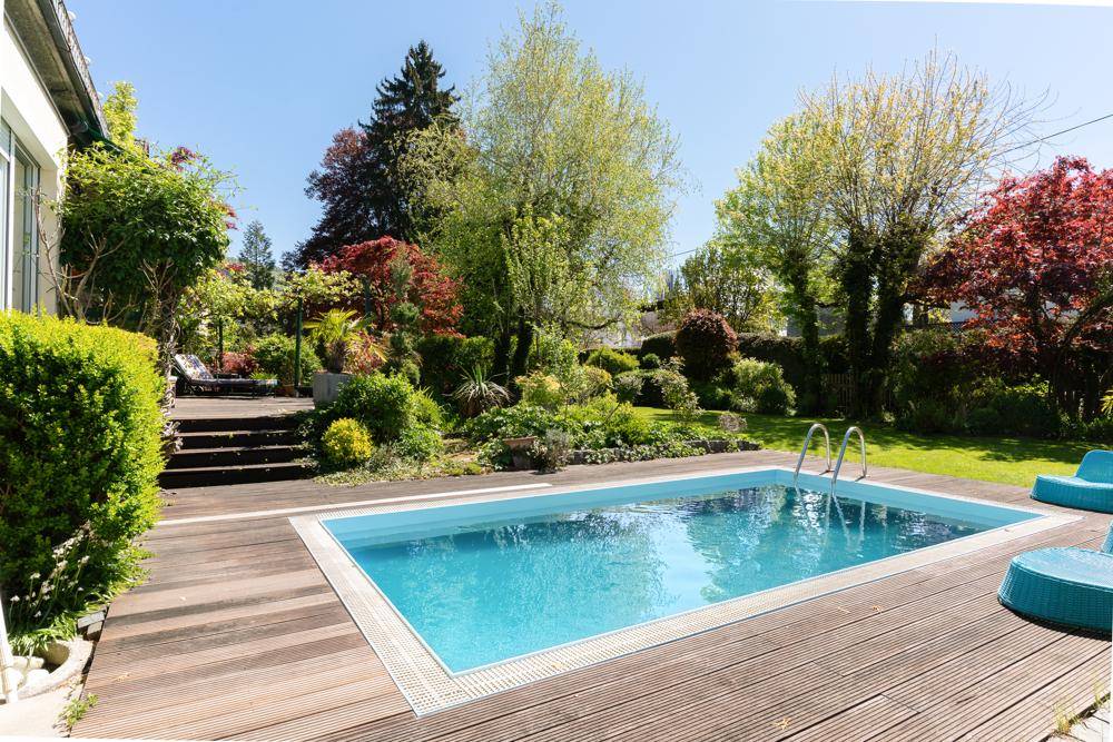 Wohlfühloase!Villa in Grünruhelage mit Garten und Pool - Ansicht 3
