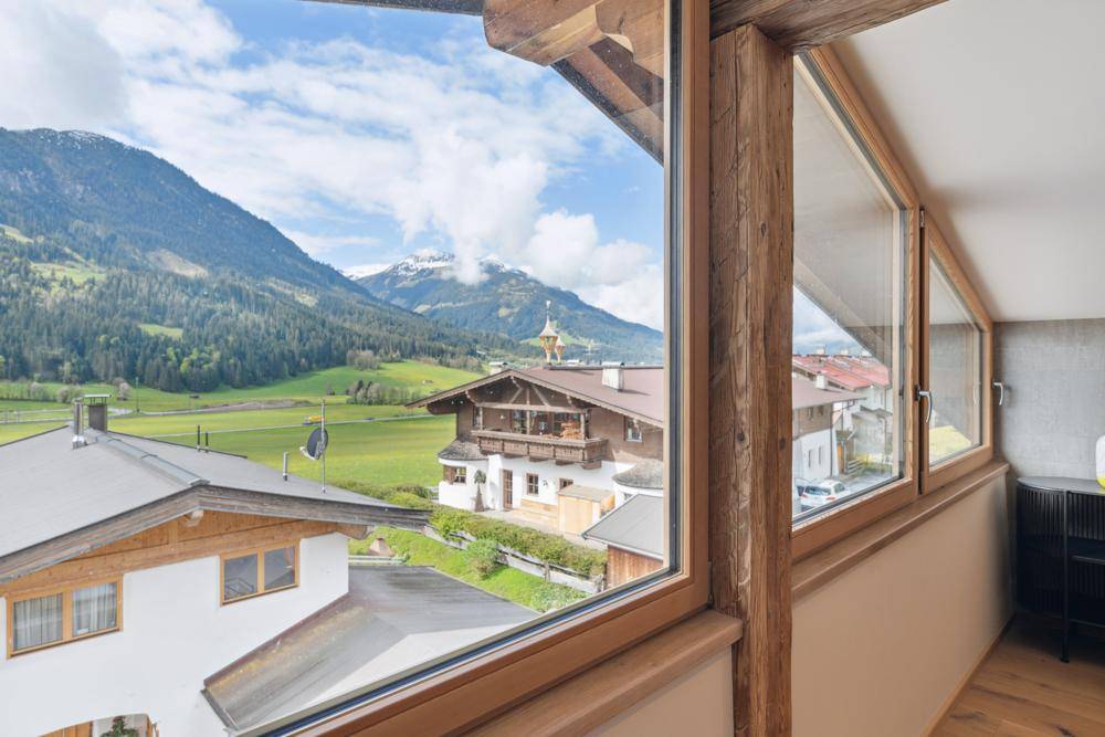 Ausblick auf die Tiroler Bergwelt