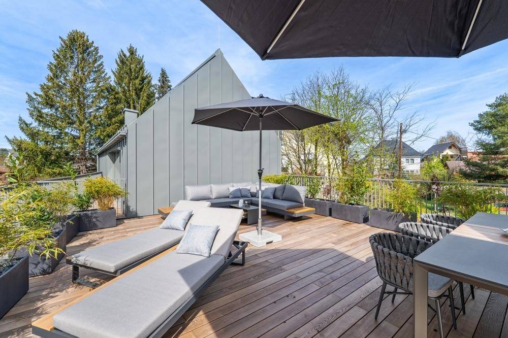Summerfeeling auf der großzügigen Terrasse