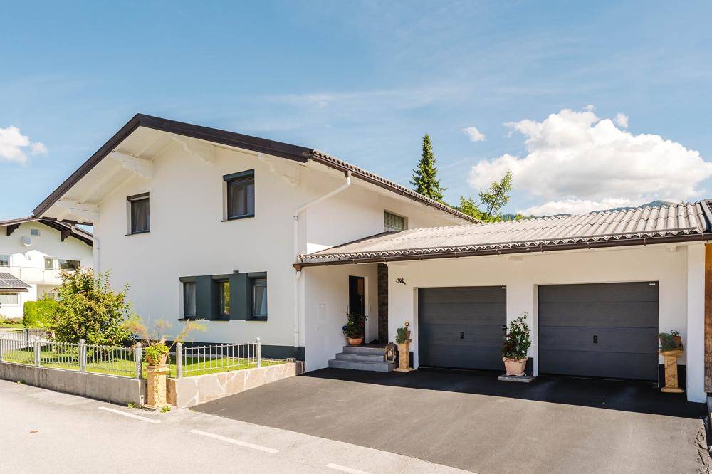 Der erste Blick ...Einfamilienhaus in sonniger Lage - Ansicht 2