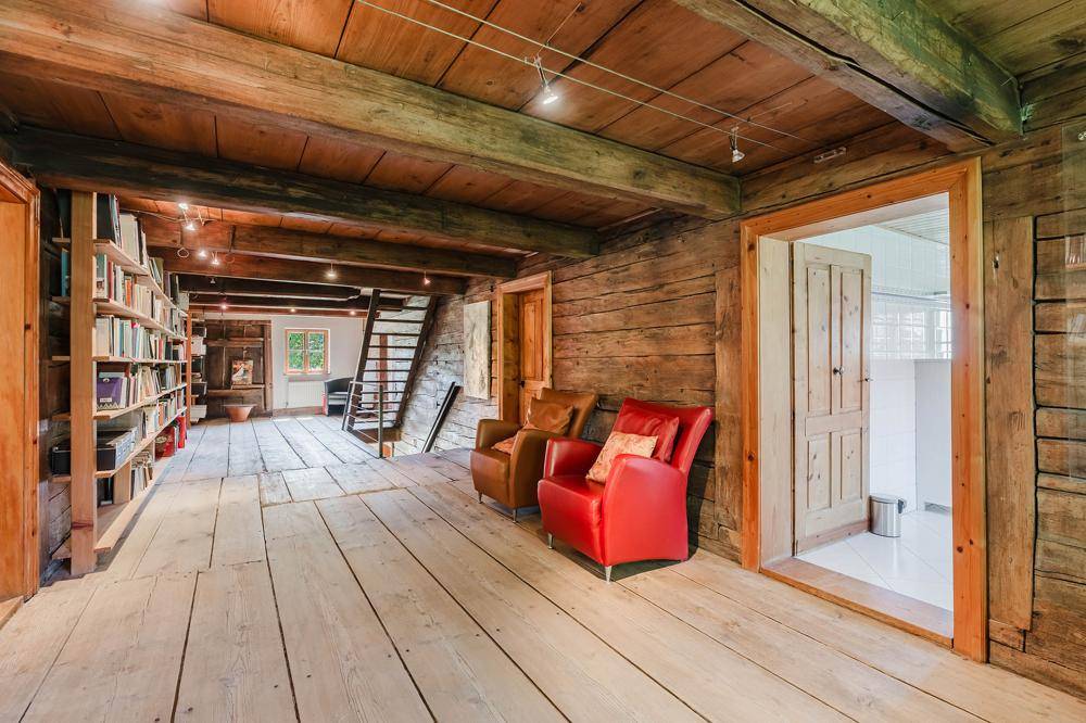Der zentrale Mittelgang im Obergeschoss - Wohnhaus 1