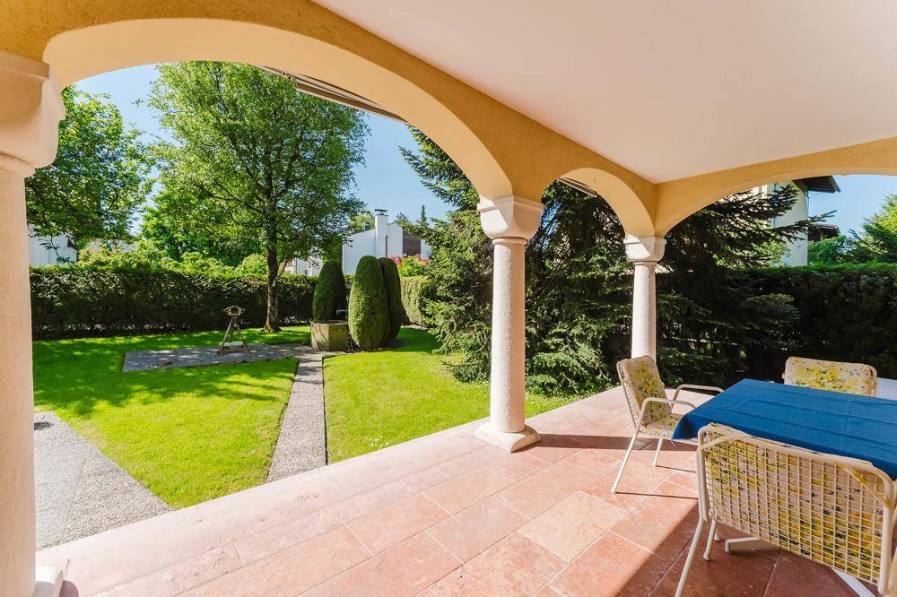 Die überdachte Terrasse