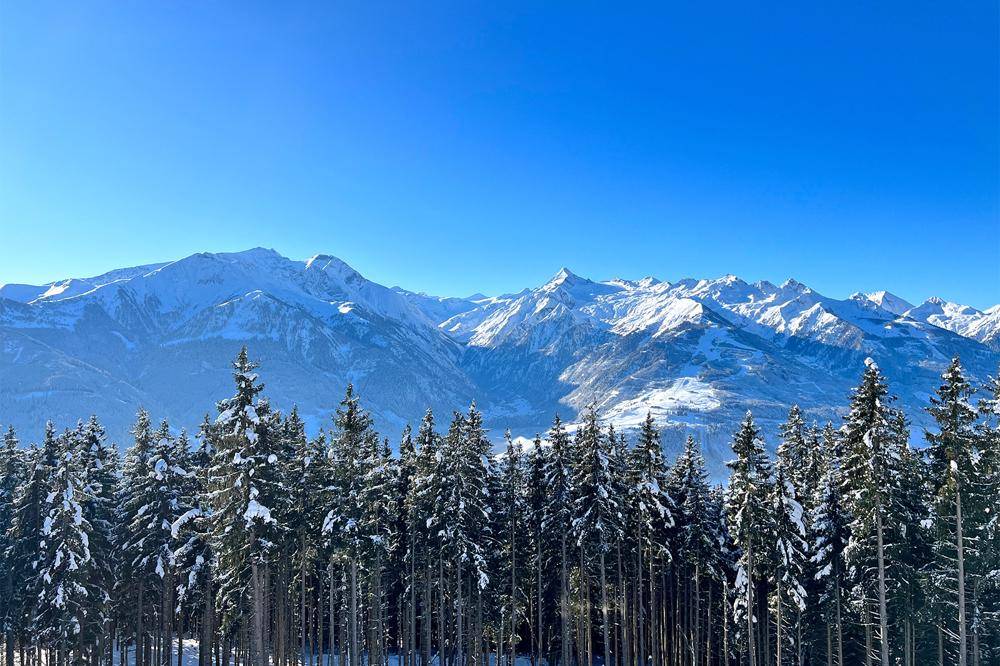 Traumhafter Ausblick in die Bergwelt