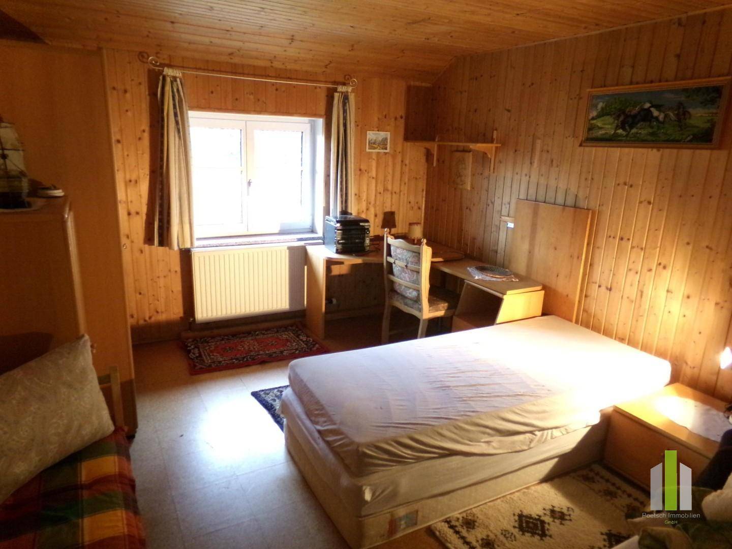 Schlafzimmer 2 OG