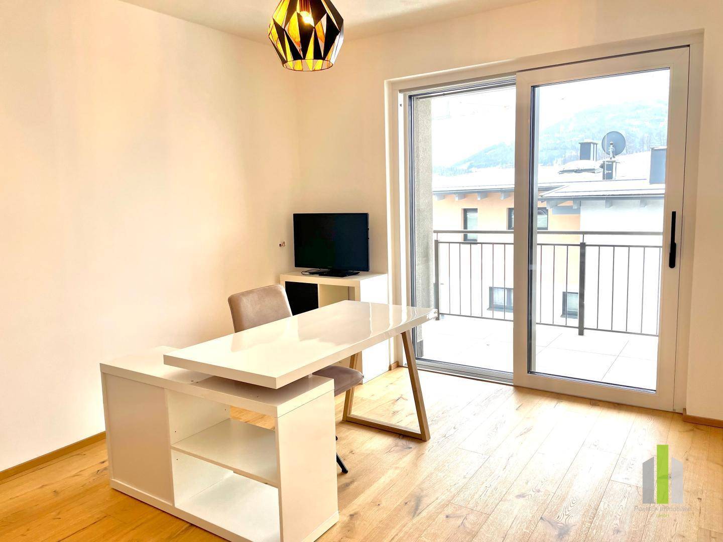 2 Zimmer mit eigenem Balkon